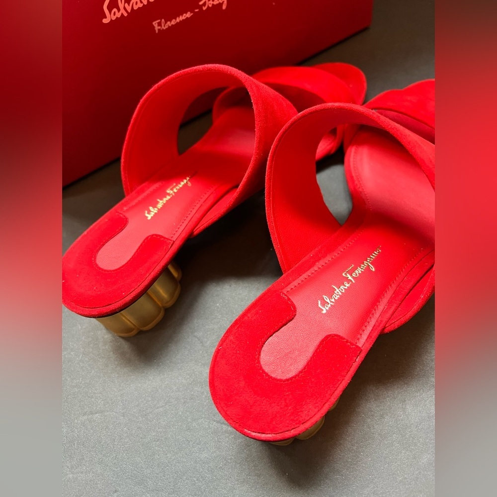 Salvatore Ferragamo Belluno Suede Sandals Women’s Size 9.5 Red W Box - Picture 4 of 11